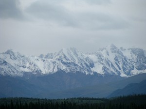 alaska mountain range by arthur chapman flickr